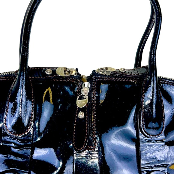 SALVATORE FERRAGAMO TOTE BAG IN BLACK PATENT LEATHER - Picture 3 of 10